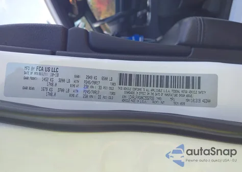 2019 Jeep Grand Cherokee Laredo 4X4 z USA, uszkodzony, nr VIN 1C4RJFAG0KC552733